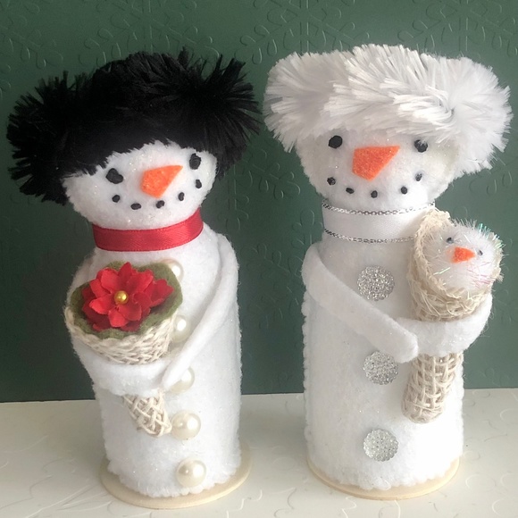 Snowman momma with Snowball Baby hand-sewn art doll felt - Picture 6 of 8